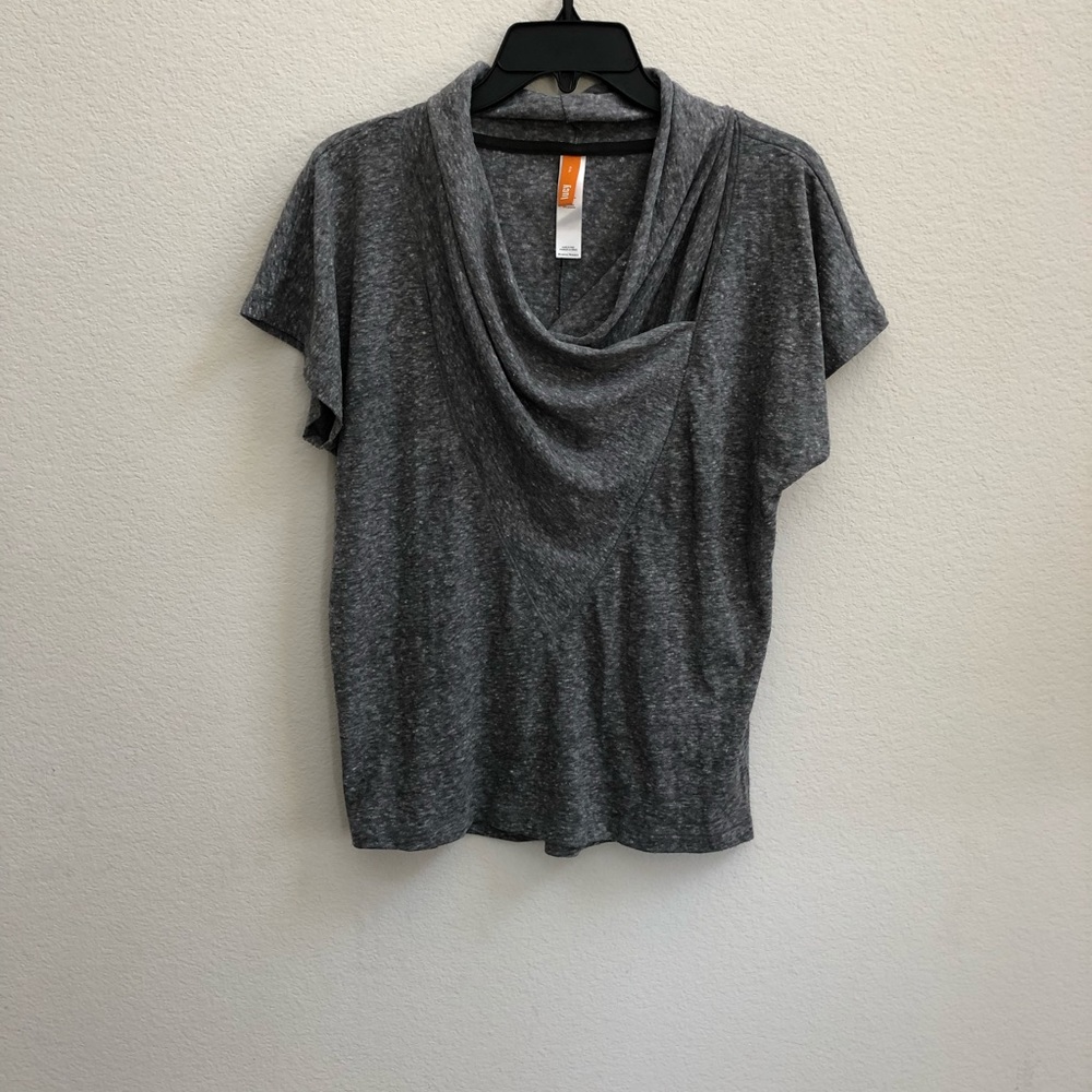 LUCY LIGHT WEIGHT TOP